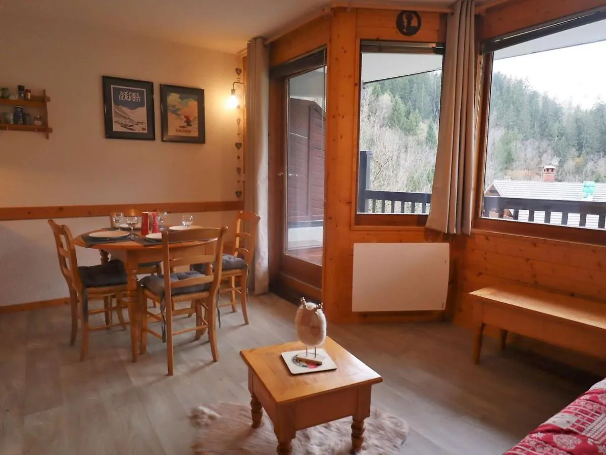 Appartement Lumineux 2* 33M² Avec Balcon, Pour 6 Personnes A Areches-Beaufort - Fr-1-342-235 0*, Beaufort (Savoie) France